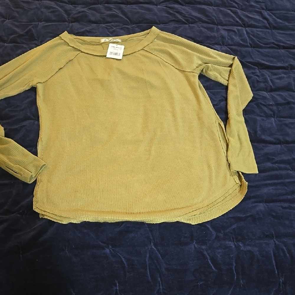 Women's Long Sleeve Top in Olive Green NWT